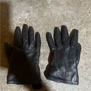 Aquatalia leather gloves